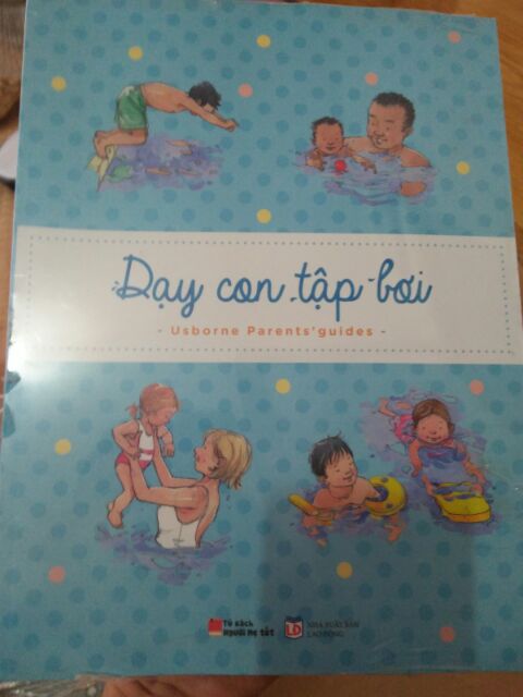 Sách - Dạy con tập bơi - USBORNE