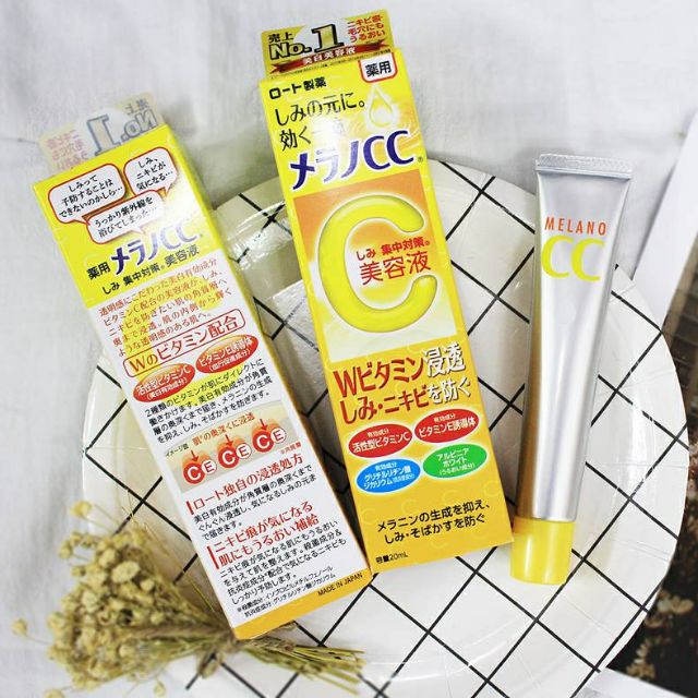 Serum Vitamin C Melano CC Rohto