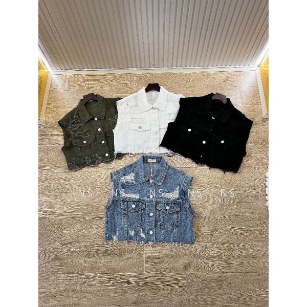 Áo gile bò rách tả tơi