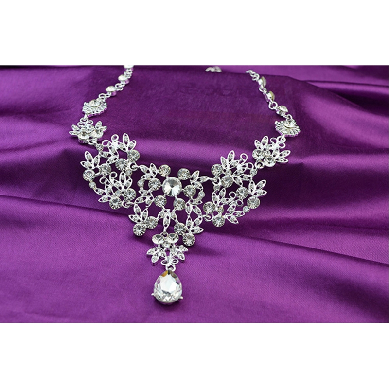 Set bông tai và dây chuyền cô dâu đính đá pha lê lấp lánh sang trọng