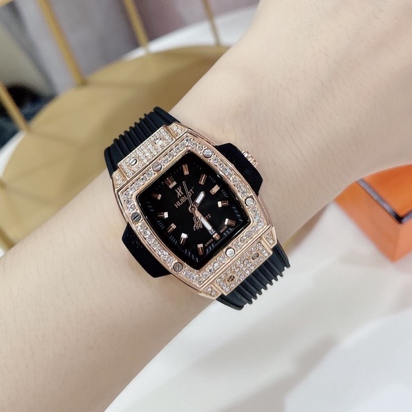 Đồng hồ hublut chất liệu dây silicon,bảo hành 12 tháng toàn quốc | BigBuy360 - bigbuy360.vn