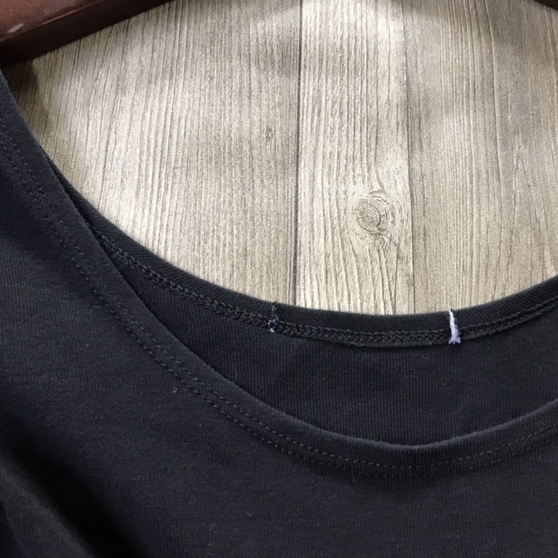 Áo thun Libe đen S