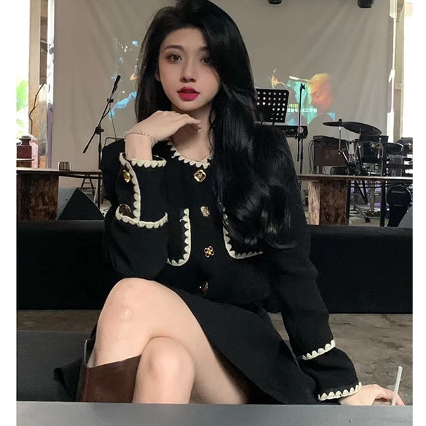 Bộ Áo Khoác Ngắn Phối Chân Váy Mini Thời Trang Mùa Thu Quyến Rũ Cho Nữ