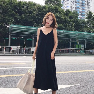 Váy 2 dây xẻ tà