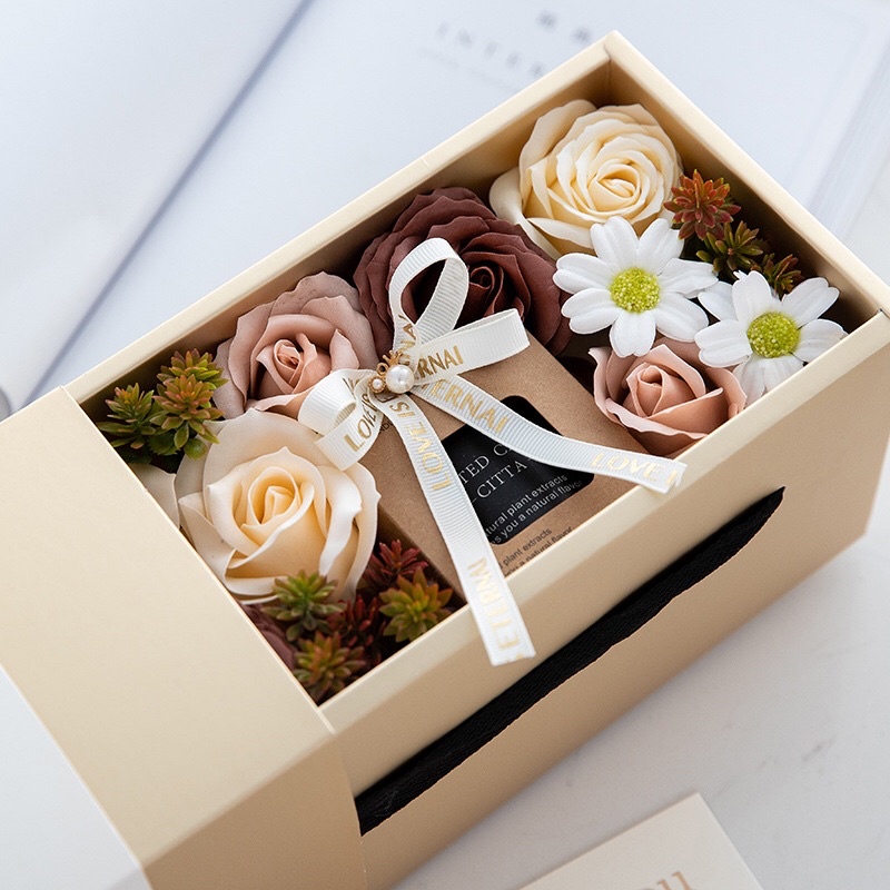 Hộp Quà tặng nến thơm kết hợp hoa lụa sang trọng - quà tặng sinh Nhật, lễ tình nhân quà cưới