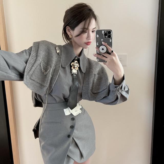 Xiaoxiang Bộ Áo Sơ Mi Dệt Kim Không Tay Phối Chân Váy Thời Trang Cho Nữ