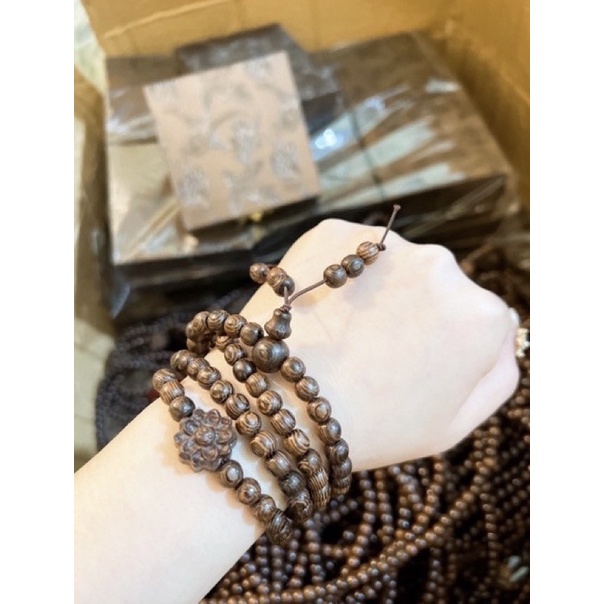 Vòng Tay 108 Hạt Trầm Hương Mix Hoa Sen Thời Trang, Hợp Phong Thuỷ