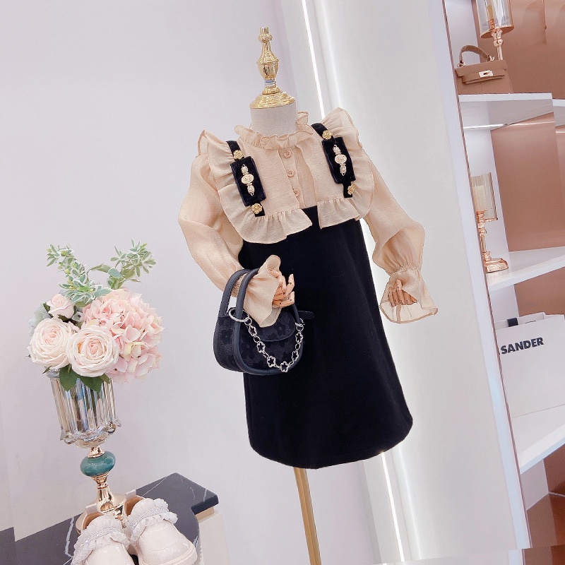 Đầm Tay Loe Cổ Búp Bê Xinh Xắn Dành Cho Bé Gái