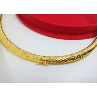 KIỀNG CỔ NỮ CHẠM HOA VĂN TINH XẢO