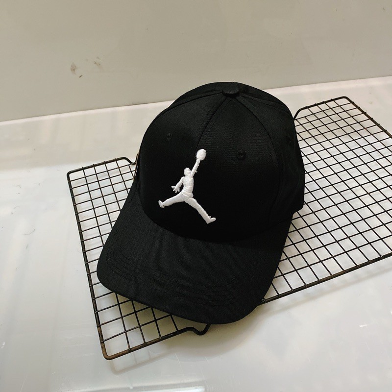 NÓN KẾT KAKI - Người tung bóng