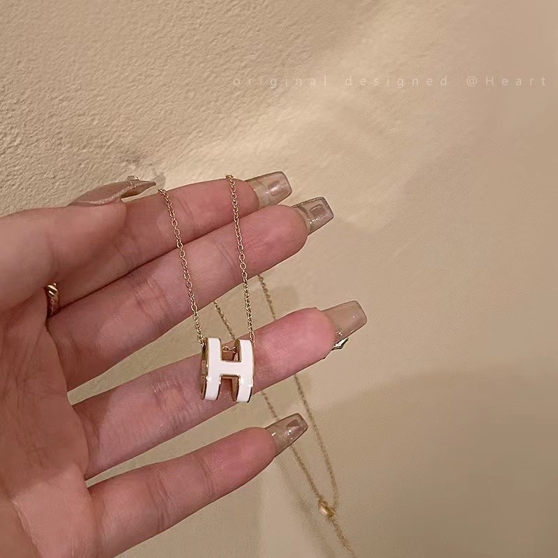 Vòng cổ Hợp Kim Mặt Hình Vỏ Sò Đính Đá Zircon Ngọc Trai Thời Trang Cho Nữ