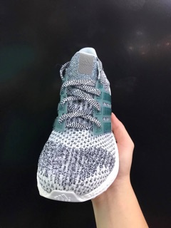 Giày ultra boost trắng xanh