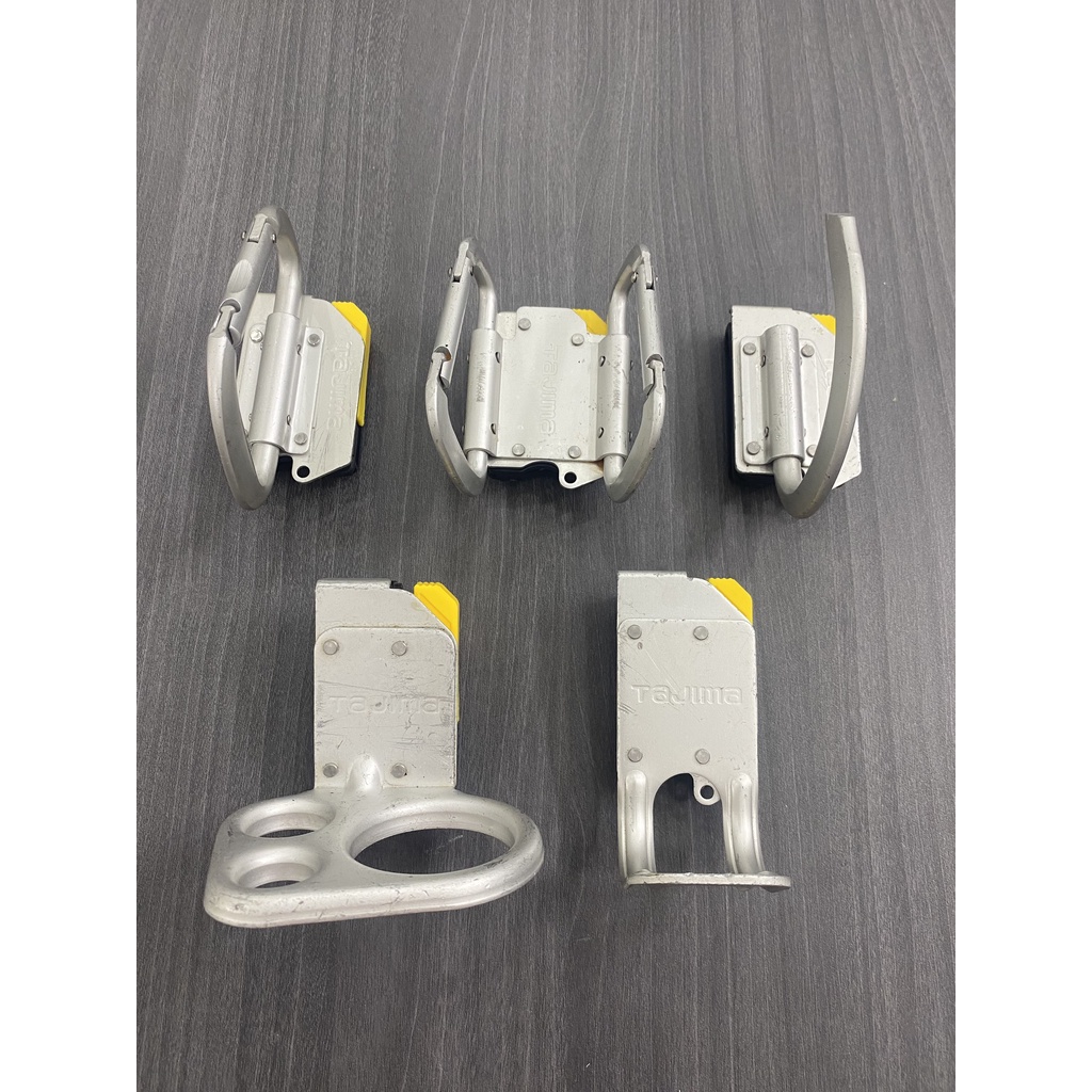 Móc đeo máy khoan, đeo búa nhôm Tajima có tặng kèm bát đeo