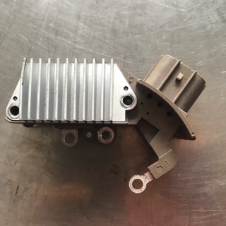 Ic máy phát điện hay còn gọi là tiết chế máy phát điện dùng cho xe toyota vios 2007 nhiệm vụ làm cho máy phát hoạt động