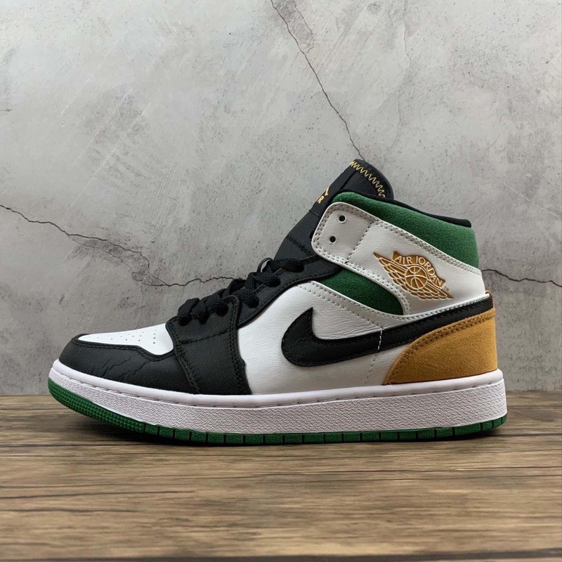 (FREESHIP+HỘP) Giày thể thao AIR Jordan 1 Mid SE White Laser Orange Lucky Green (GS) siêu phong cách x ! ! : " : ' .j .