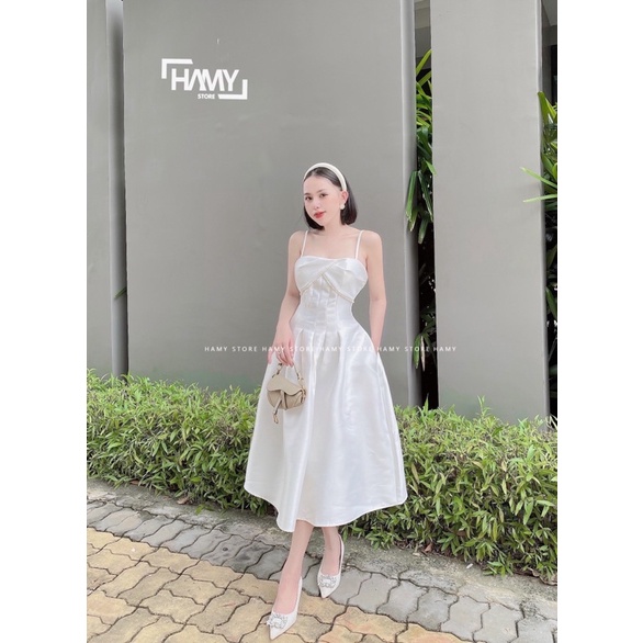 Đầm Dây Viền Ngực Ngọc