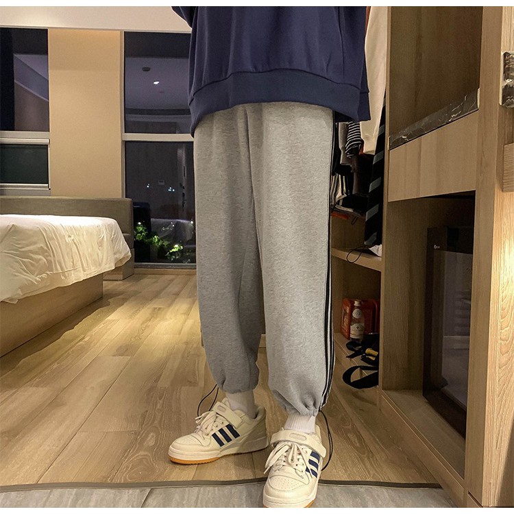 Quần JOGGER 3 SỌC nỉ bông unisex phom to chất nỉ ngoại dày dặn giá siêu rẻ | BigBuy360 - bigbuy360.vn