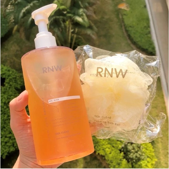 (Hàng Mới Về) RNW Gel Tắm Dưỡng Ẩm Làm Trắng Khử Mùi Lâu Trôi 400g