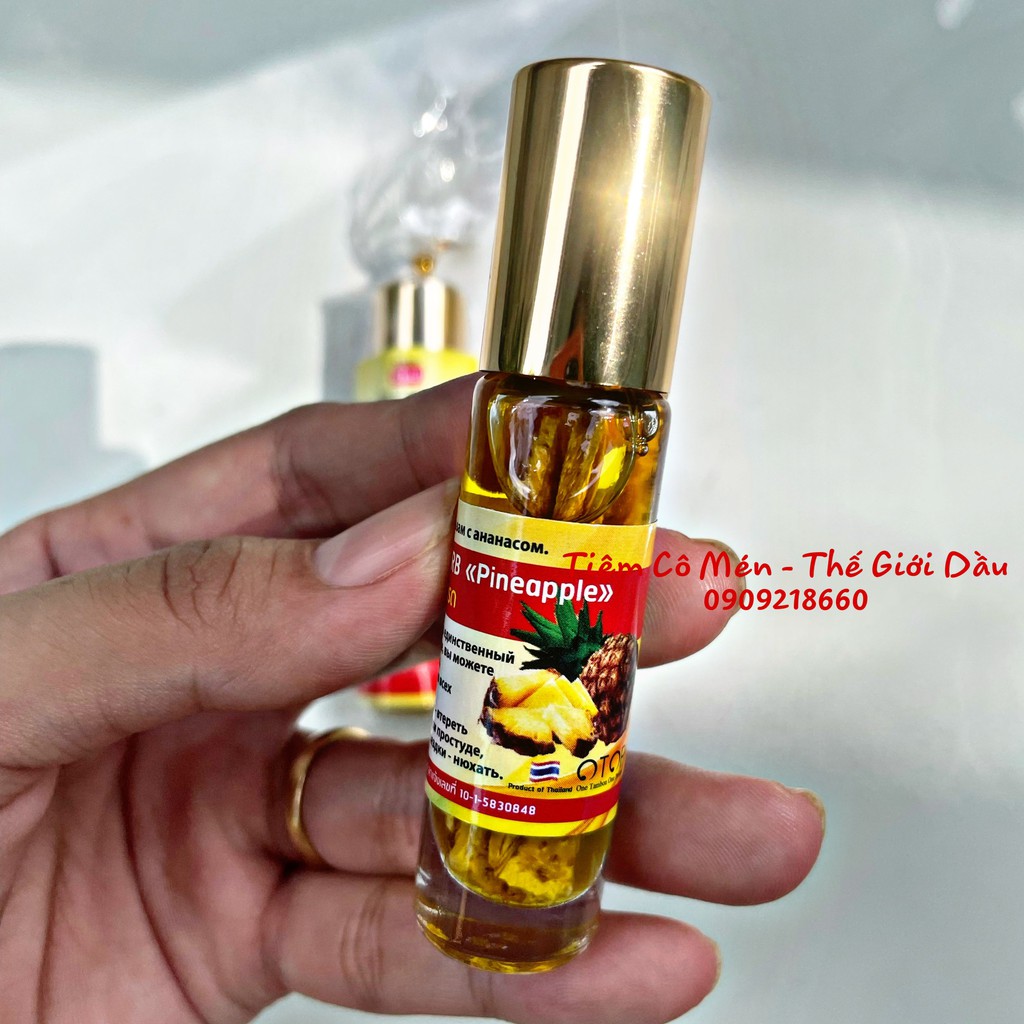 Dầu Lăn Hương Dứa Banna Oil Balm With Herb Pineapple 8m - Nội Địa Thái Lan - Giúp Sản Khoái Tỉnh Táo - Chăm Sóc Sức Khỏe