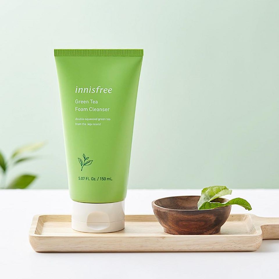 Sữa rửa mặt  trà xanh Green Tea Cleansing Foam - Amora Skinlab