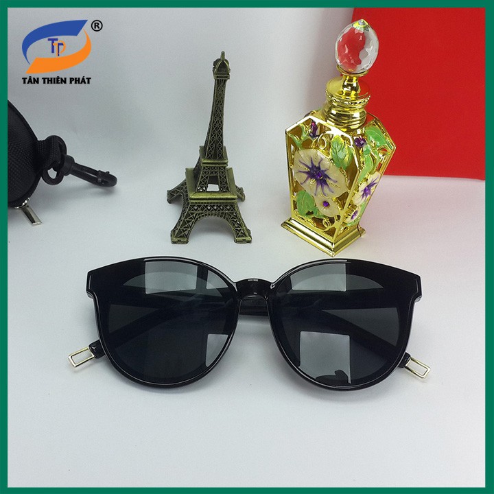 Kính mát nữ mắt mèo thời trang chống nắng, chống tia UV 337. Hộp đựng kính hiệu sang trọng, tròng màu đen, gọng ôm mặt | BigBuy360 - bigbuy360.vn