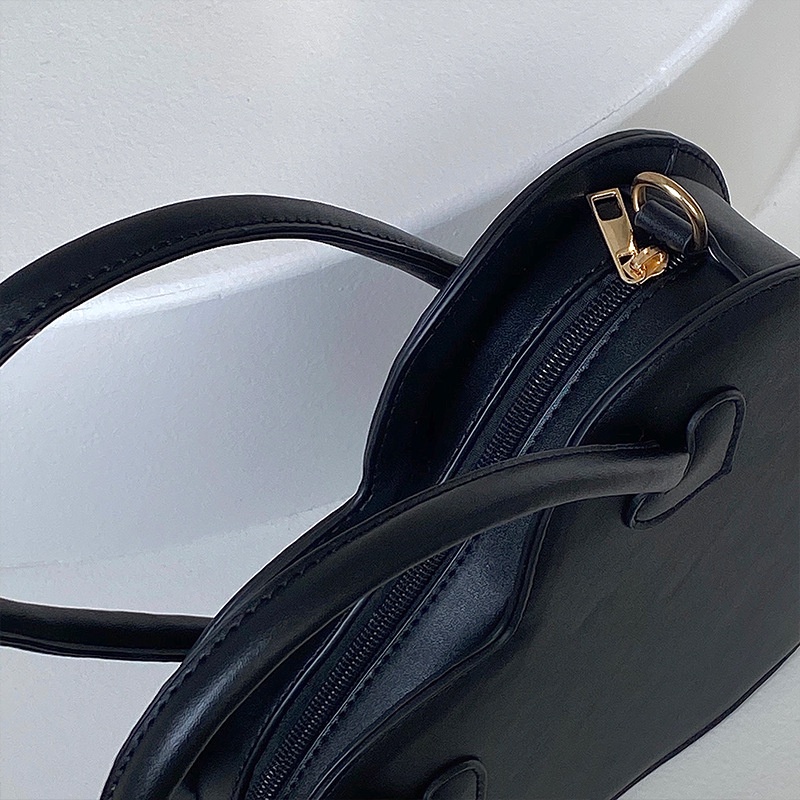 Túi Xách Màu Đen Phong Cách Retro Thời Trang 2022 Cho Nữ