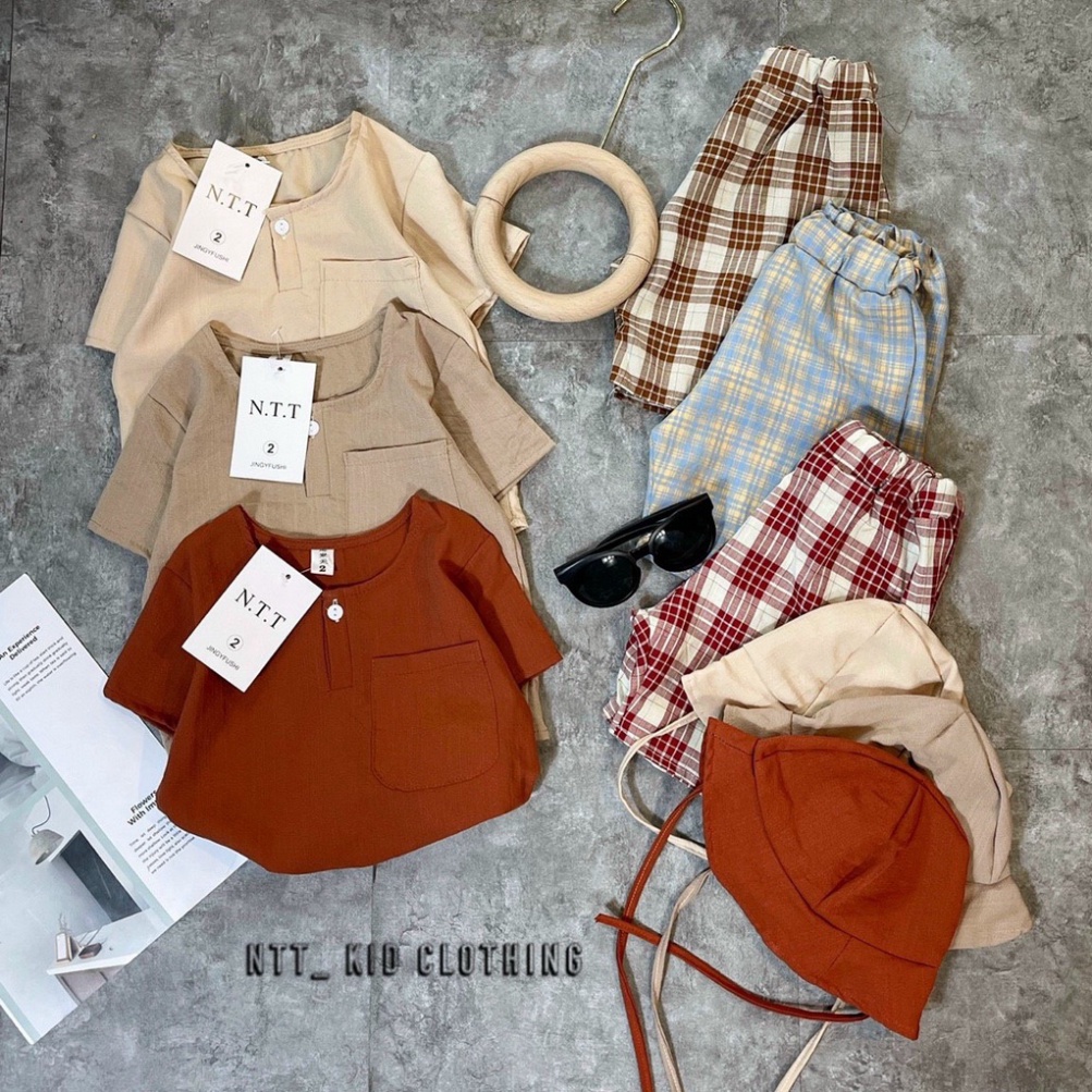 Bộ cộc tay bé trai, Bộ đũi quần kẻ kèm mũ cho bé