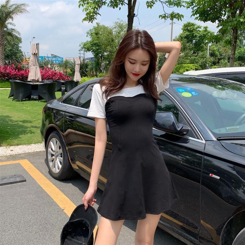 Đầm vai phối mầu.