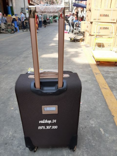 Vali vải hãng daishu - kanguru size 28  bảo hành 10 năm