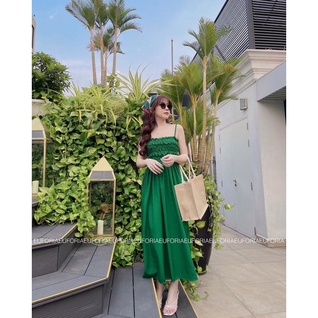 HOT🔥  Đầm Maxi Hai Dây Dáng Xoè Có Chun Ngực Kết Hợp Dây Đan Nơ Phía Sau Rất Thích Hợp Đi Biển