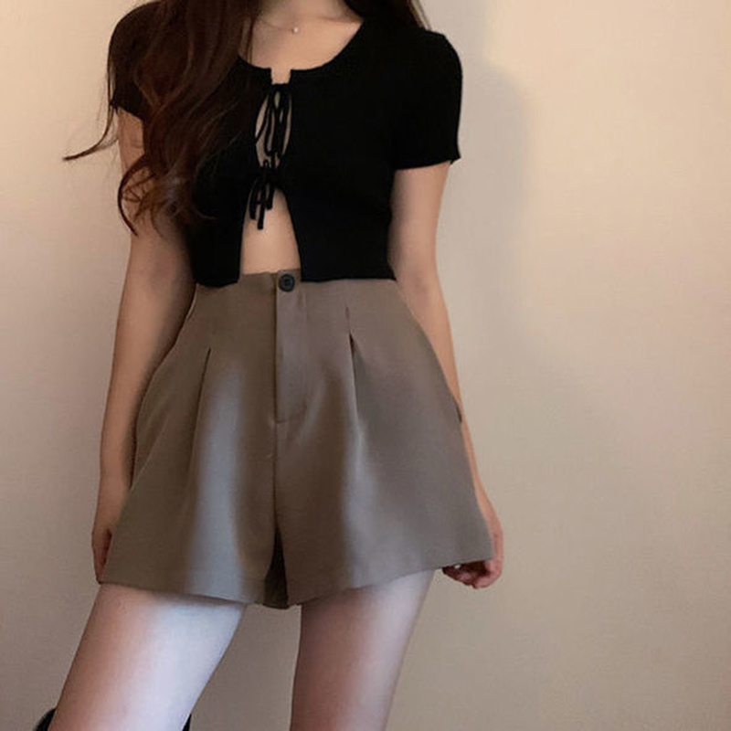 Quần short IELGY dáng chữ A lưng cao ống rộng màu cà phê cho nữ