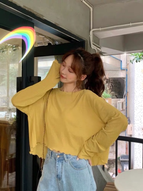 Áo croptop tay dài ulzzang_Hình thật / Áo croptop mỏng nhún eo cổ form rộng