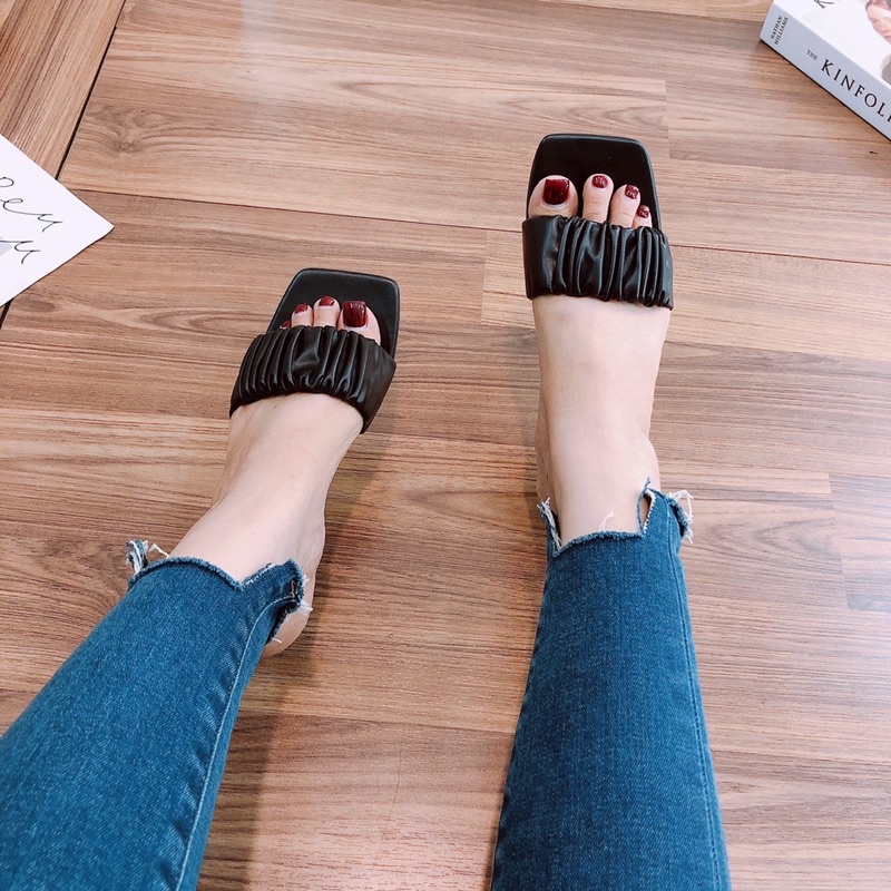 Dép bản ngang quai nhúm 2p mũi vuông cực xinh với thiết kế gót vuông rất dễ đi ạ - Chi Chanh Store
