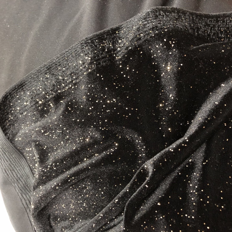 Vải Nhung Đen Dệt Kim Tuyến 1m