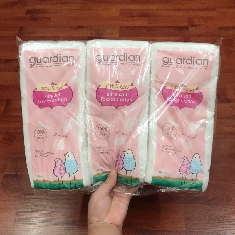 3 Gói Bông Tẩy Trang Guardian Ultra Soft Facial Cotton 260 Miếng