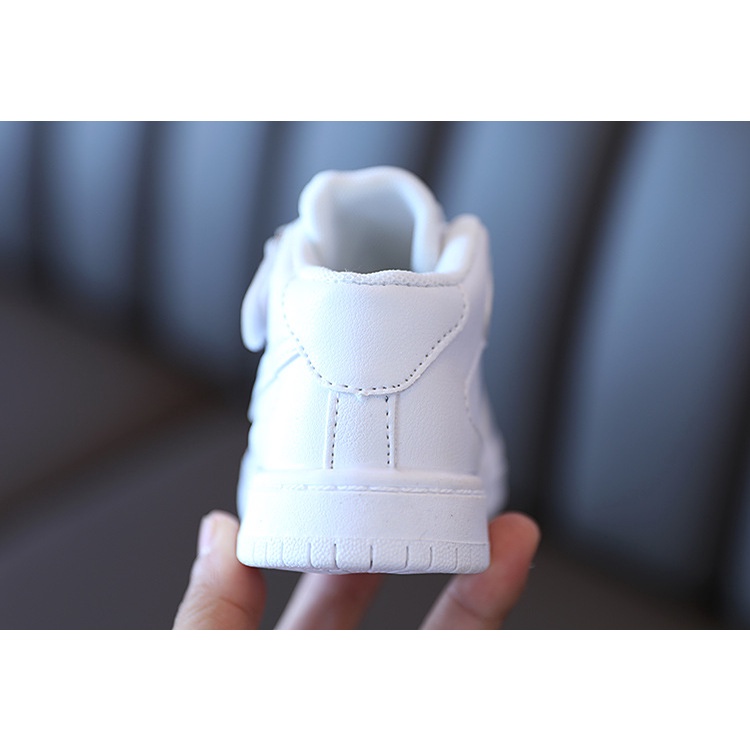 Giày Thể Thao Đế Mềm Siêu Nhẹ Thoáng Khí Phong Cách Vintage Thời Trang Cho Trẻ Em