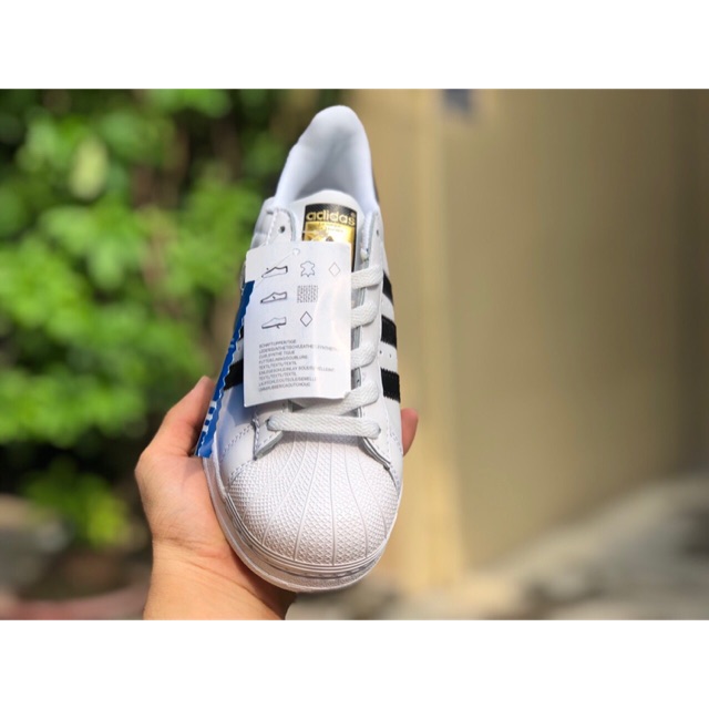 Adidas superstar tem vàng