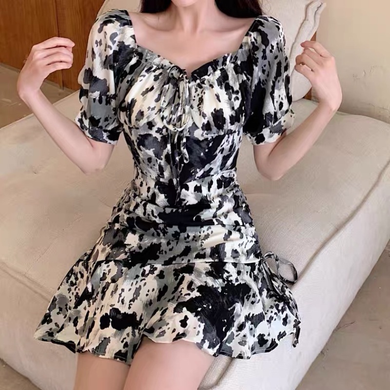 Đầm In Mực Thời Trang Hàn Quốc Lãng Mạn