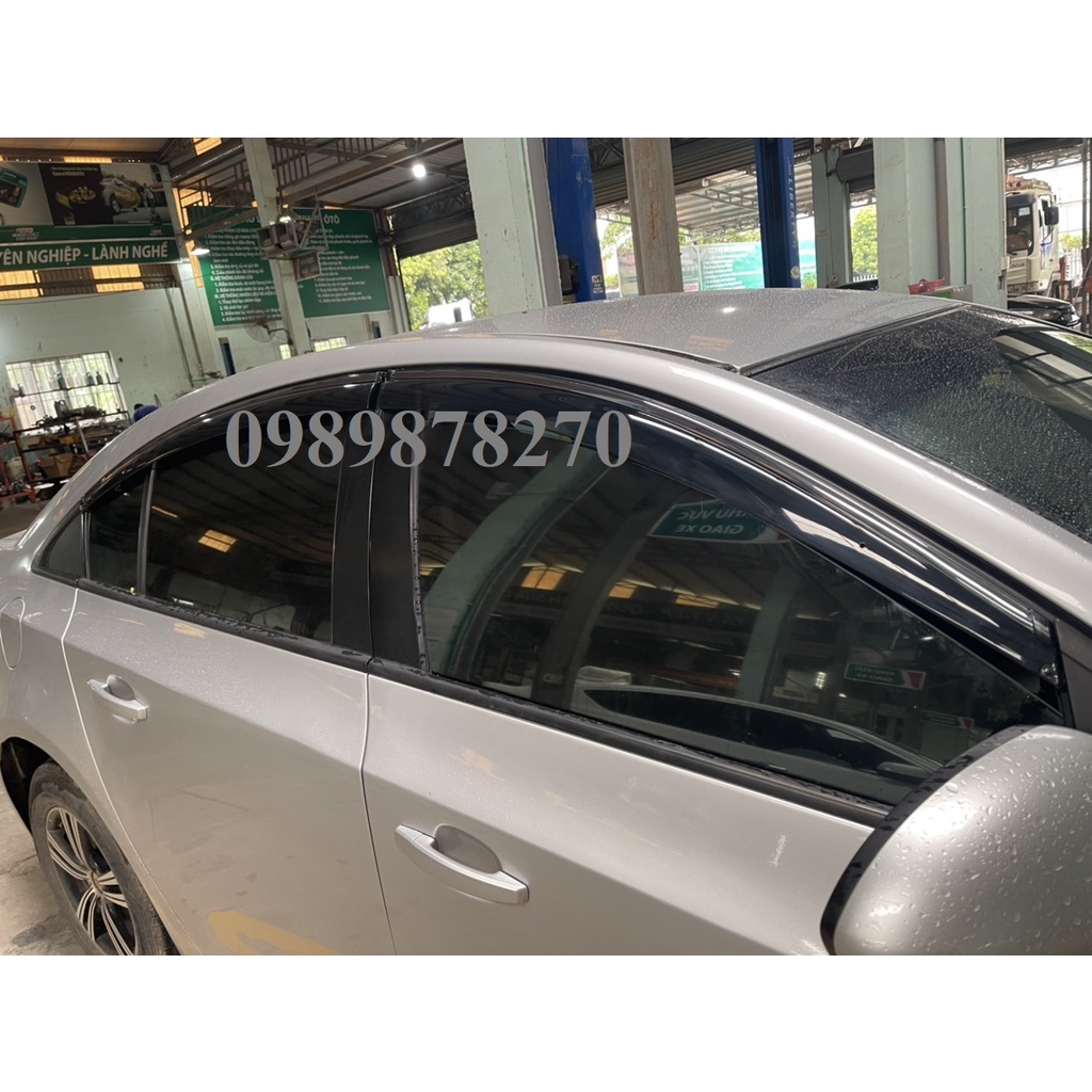 Bộ 4 vè che mưa chỉ mạ Crom xe Lacetti CDX, Cruze đời 2010 đến 2016