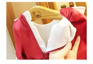 Váy đỏ xoè cổ trắng ! HÀNG ODER