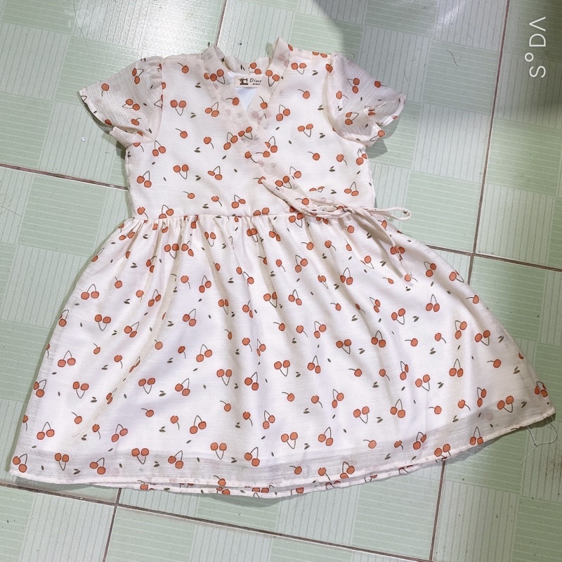 váy cherry bé siêu xinh xắn