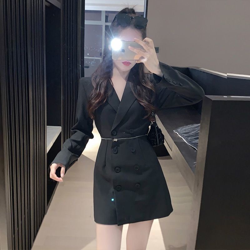 Đầm nữ màu đen phối lưới dáng ôm thời trang thu 2021