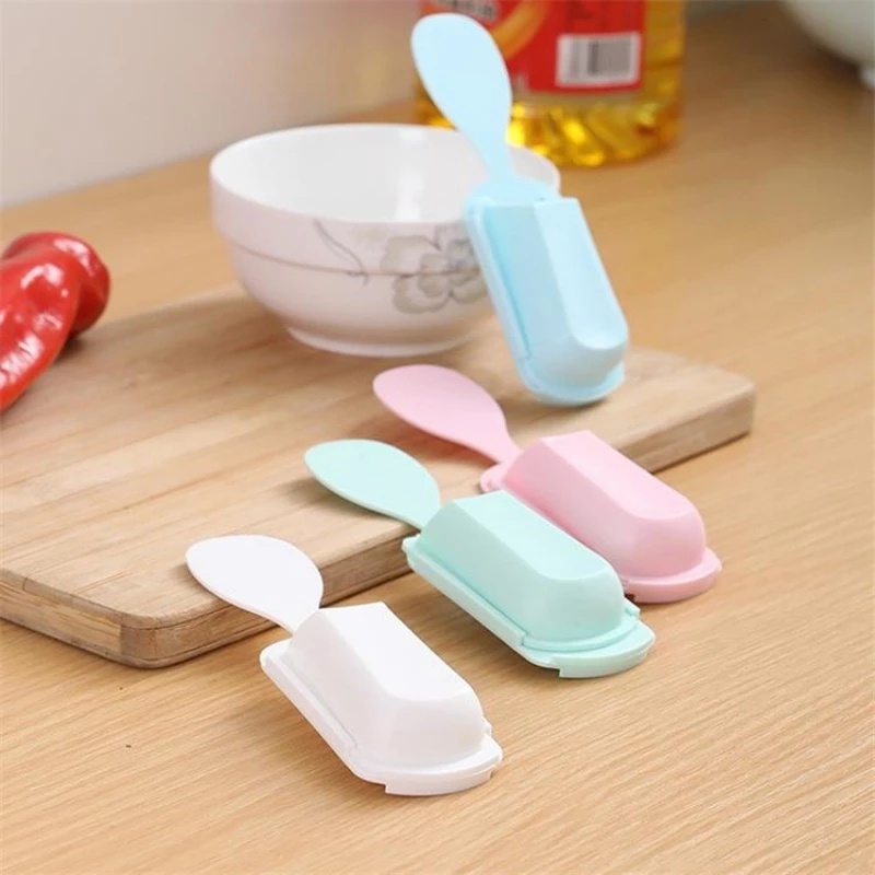 Giá Đựng Muỗng / Vá Múc Cơm / Gạo Bằng Nhựa Đa Năng Sắp Xếp Gọn Gàng Cho Nhà Bếp