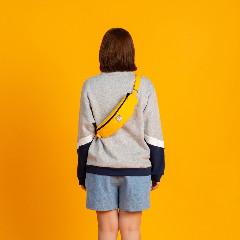 Túi đeo chéo bao tử thời trang vải canvas Banana Jamlos | BigBuy360 - bigbuy360.vn