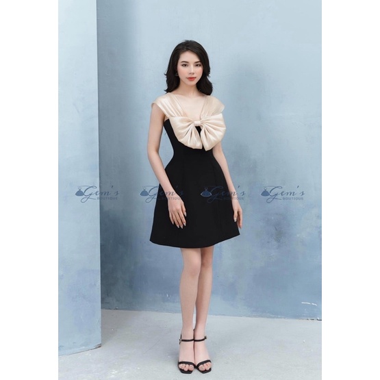 VÁY / ĐẦM 2 DÂY BẢN LỚN , PHỐI NƠ NGỰC TƠ ÓNG CAO CẤP
