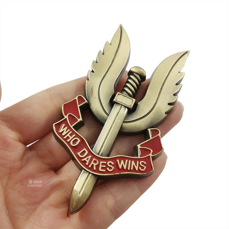 Miếng dán kim loại trang trí nắp sau xe hơi hình SAS Who Dares Wins độc đáo