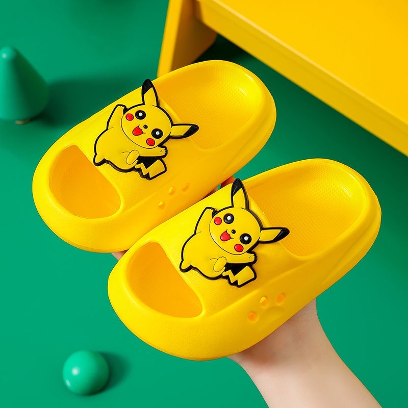 Dép Đế Mềm Chống Trượt Hình Pikachu Dễ Thương Cho Bé