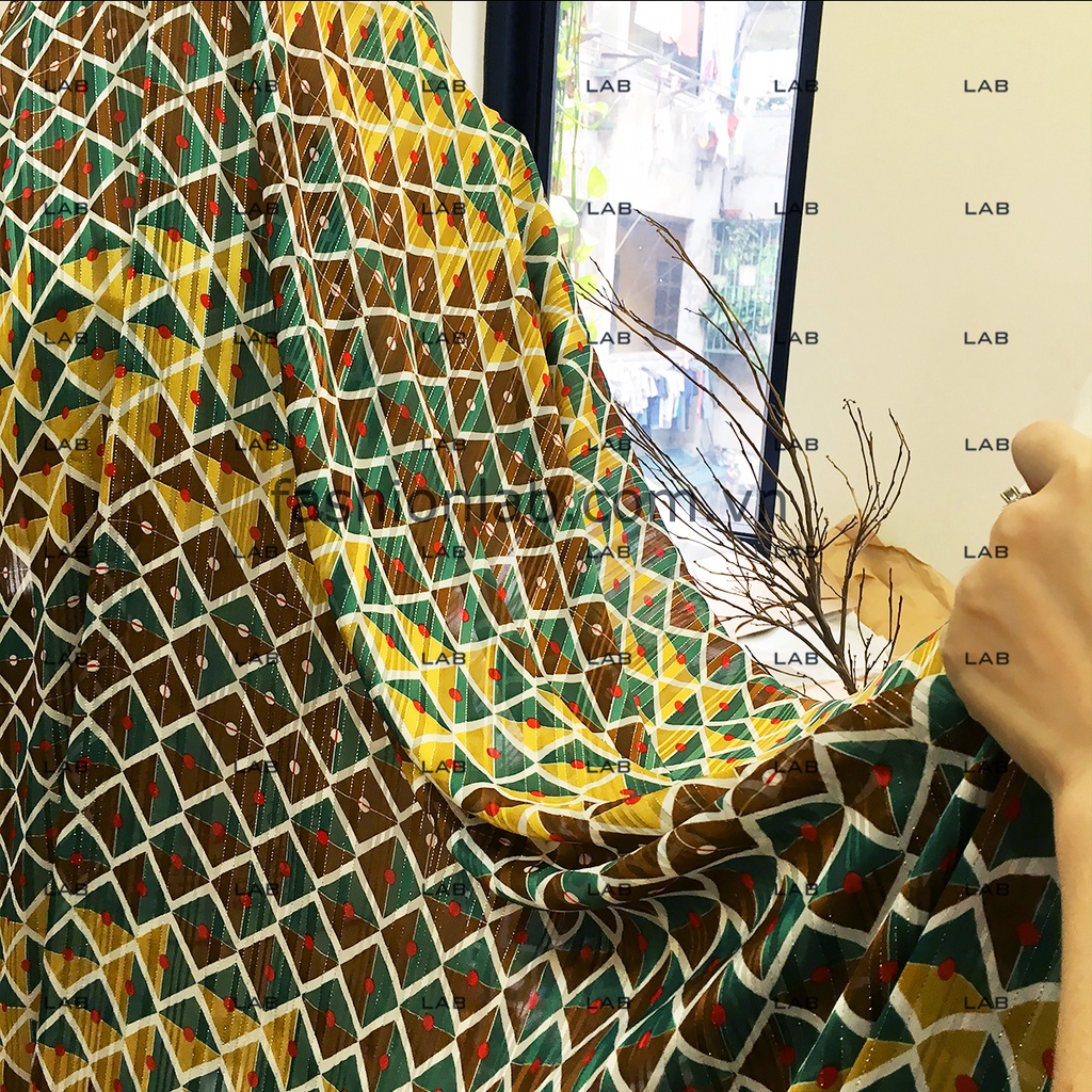 Vải voan sateen gân kim tuyến jacquard hình học M18 (m) #0304