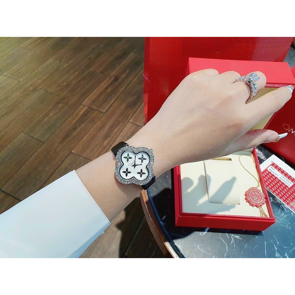 ĐỒNG HỒ NỮ DÂY da LV sale 600K máy Nhật màu đen nâu