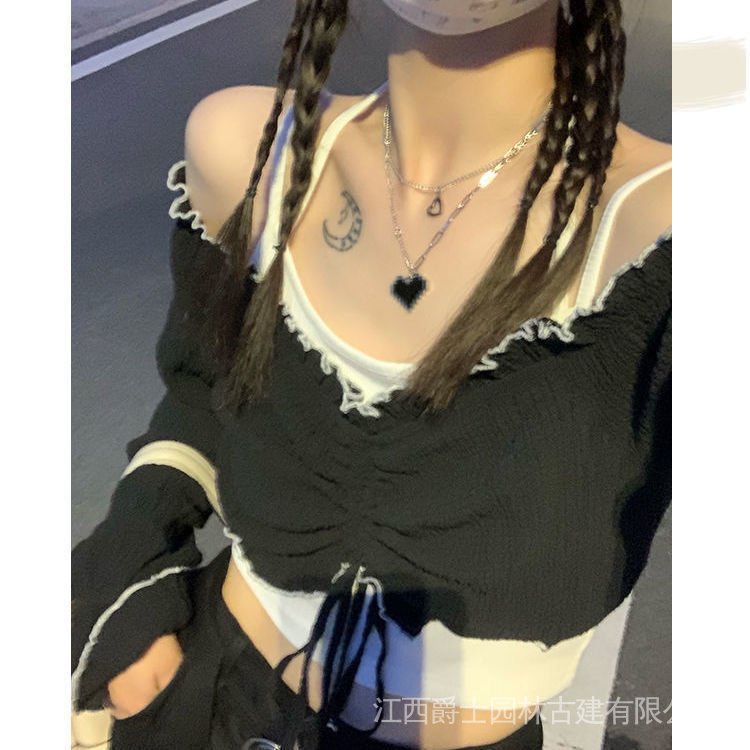 Set áo thun tay dài + áo hai dây màu trơn thời trang cho nữ